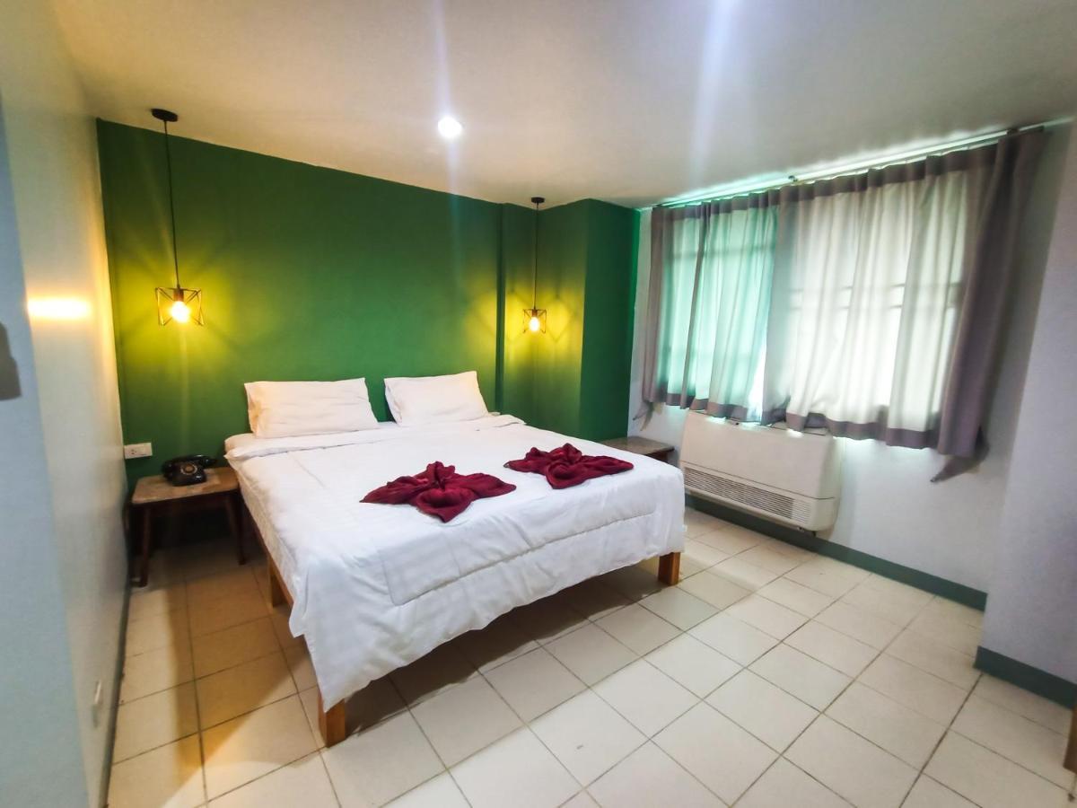 The Moon House Hotel Chiang Mai Exterior photo